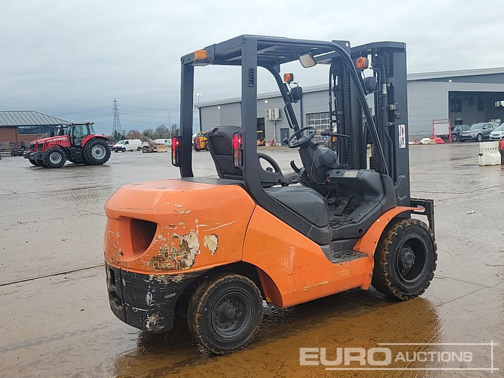 Komatsu FD35AT - Motviktstruck: bild 5 Komatsu FD35AT - Motviktstruck: bild 5