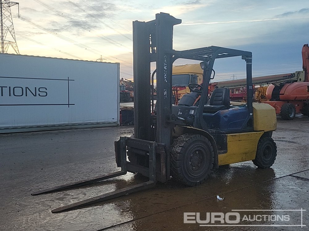 Komatsu FD40T-8 - Motviktstruck: bild 1 Komatsu FD40T-8 - Motviktstruck: bild 1