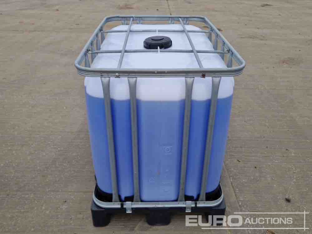 600 Litre IBC of Traffic Film Remover - Lantbruksmaskiner: bild 2 600 Litre IBC of Traffic Film Remover - Lantbruksmaskiner: bild 2