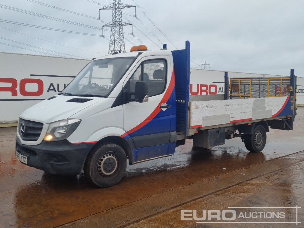 Mercedes Spinter 314 CDI - Transportbil med flak: bild 1 Mercedes Spinter 314 CDI - Transportbil med flak: bild 1