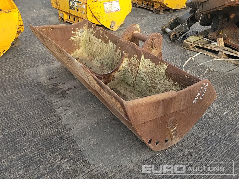Miller 84" Ditching Bucket 80mm to suit 20 Ton Excavator - Skopa: bild 1 Miller 84" Ditching Bucket 80mm to suit 20 Ton Excavator - Skopa: bild 1