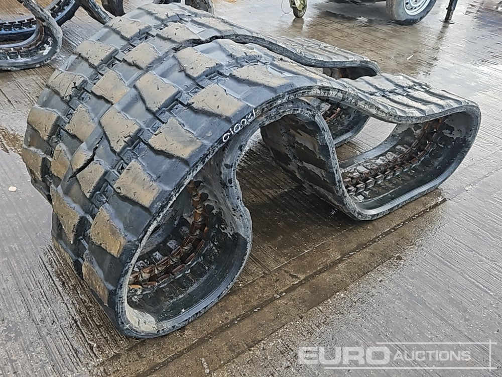 Rubber Track to suit Komatsu PC55 (2 of) - Larvband för Byggmaskiner: bild 1 Rubber Track to suit Komatsu PC55 (2 of) - Larvband för Byggmaskiner: bild 1
