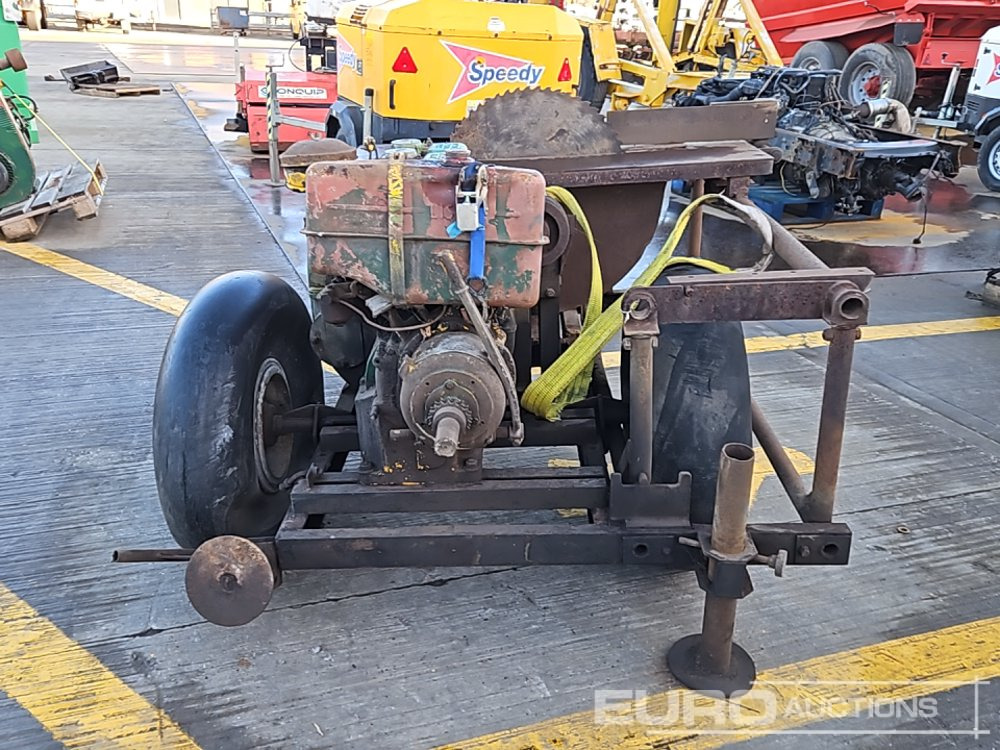 Single Axle Draw Table Saw, Lister Dursley Engine - Entreprenadutrustning: bild 4 Single Axle Draw Table Saw, Lister Dursley Engine - Entreprenadutrustning: bild 4