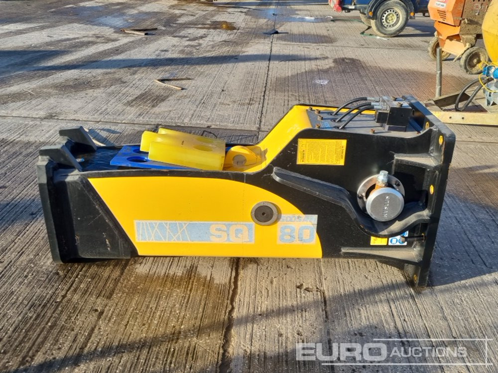Soosan SQ80 - Hydraulisk hammare: bild 2 Soosan SQ80 - Hydraulisk hammare: bild 2