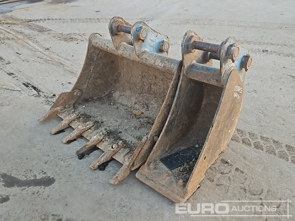 Strickland 12", 36" Digging Bucket 45mm Pin to suit 4-6 Ton Excavator - Skopa: bild 1 Strickland 12", 36" Digging Bucket 45mm Pin to suit 4-6 Ton Excavator - Skopa: bild 1