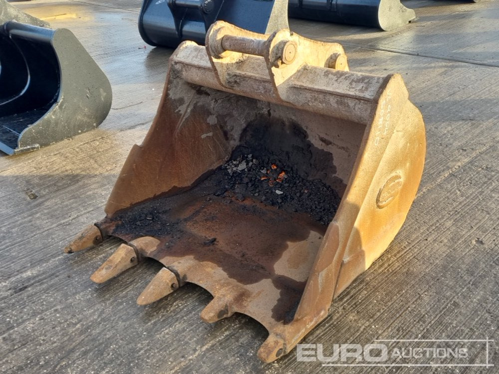 Strickland 48" Digging Bucket 65mm Pin to suit 13 Ton Excavator - Skopa: bild 1 Strickland 48" Digging Bucket 65mm Pin to suit 13 Ton Excavator - Skopa: bild 1