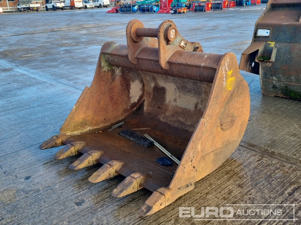 Strickland 60" Digging Bucket 80mm Pin to suit 20 Ton Excavator - Skopa: bild 1 Strickland 60" Digging Bucket 80mm Pin to suit 20 Ton Excavator - Skopa: bild 1