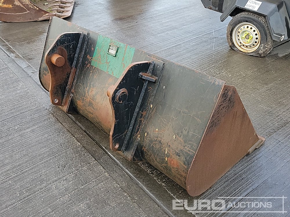 Strickland 72" Loading Bucket to suit Telehandler - Skopa: bild 5 Strickland 72" Loading Bucket to suit Telehandler - Skopa: bild 5