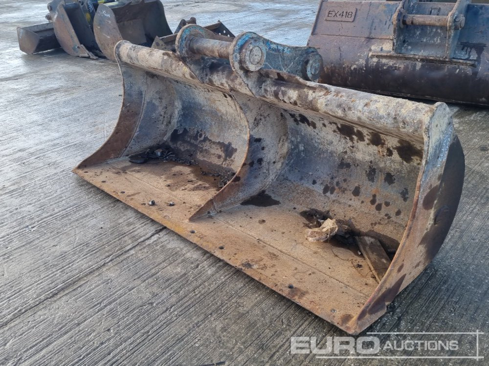 Strickland 84" Ditching Bucket 80mm Pin to suit 20 Ton Excavator - Skopa: bild 1 Strickland 84" Ditching Bucket 80mm Pin to suit 20 Ton Excavator - Skopa: bild 1