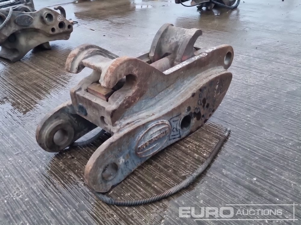 Strickland Hydraulic Quick Hitch 65mm Pin to suit 13 Ton Excavator - Redskapsfäste: bild 1 Strickland Hydraulic Quick Hitch 65mm Pin to suit 13 Ton Excavator - Redskapsfäste: bild 1