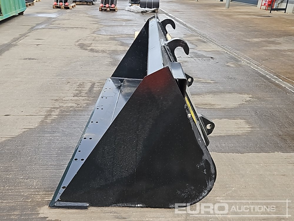 Unused Strickland 90" Loading Bucket to suit JCB Telehandler - Tillbehör för Grävmaskin: bild 2 Unused Strickland 90" Loading Bucket to suit JCB Telehandler - Tillbehör för Grävmaskin: bild 2