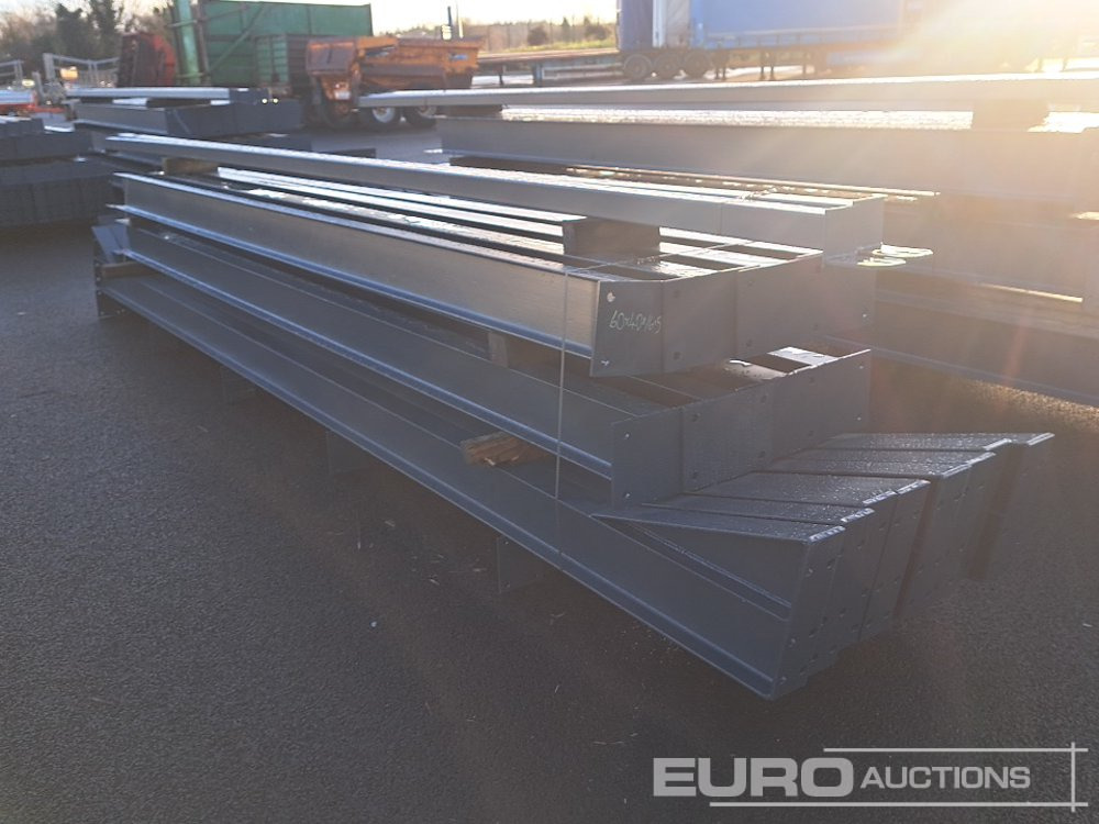 Unused 60' x 40' x 16.5' Steel Frame Building, 12.5 Roof Pitch, Purlin Cleats, Roof Bracing - Container hus: bild 2 Unused 60' x 40' x 16.5' Steel Frame Building, 12.5 Roof Pitch, Purlin Cleats, Roof Bracing - Container hus: bild 2