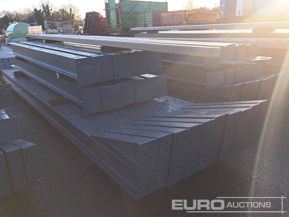 Unused 80' x 50' x 16.5' Steel Frame Building, 12.5 Roof Pitch, Purlin Cleats, Roof Bracing - Container hus: bild 2 Unused 80' x 50' x 16.5' Steel Frame Building, 12.5 Roof Pitch, Purlin Cleats, Roof Bracing - Container hus: bild 2