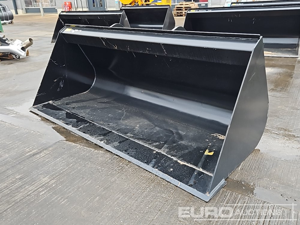 Unused Strickland 90" Loading Bucket to suit Manitou Telehandler - Skopa: bild 1 Unused Strickland 90" Loading Bucket to suit Manitou Telehandler - Skopa: bild 1