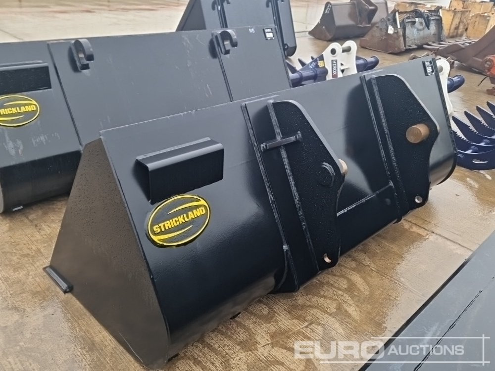 Unused Strickland 90" Loading Bucket to suit Manitou Telehandler - Skopa: bild 2 Unused Strickland 90" Loading Bucket to suit Manitou Telehandler - Skopa: bild 2
