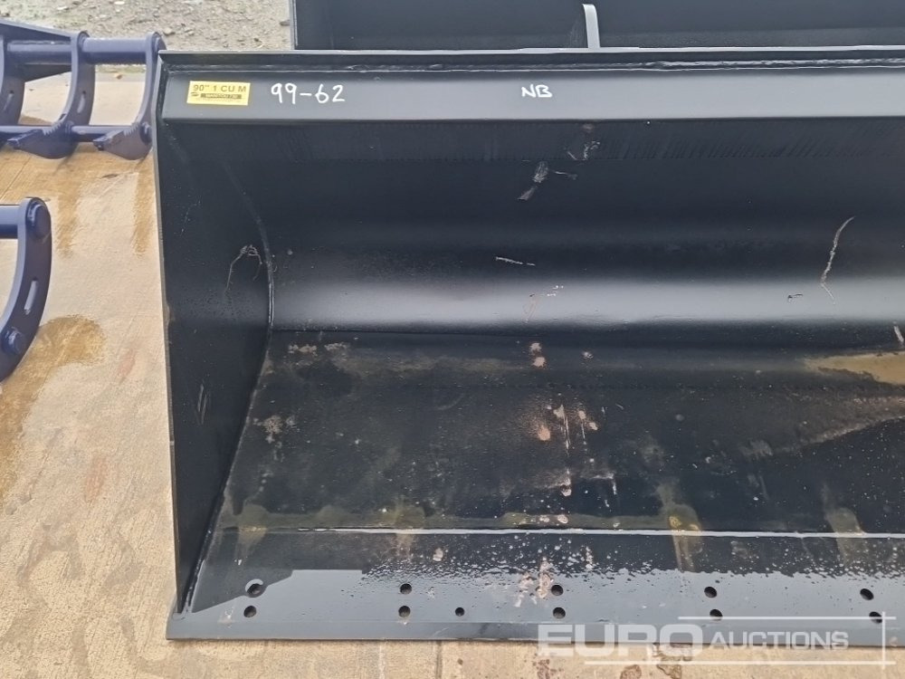 Unused Strickland 90" Loading Bucket to suit Manitou Telehandler - Skopa: bild 5 Unused Strickland 90" Loading Bucket to suit Manitou Telehandler - Skopa: bild 5