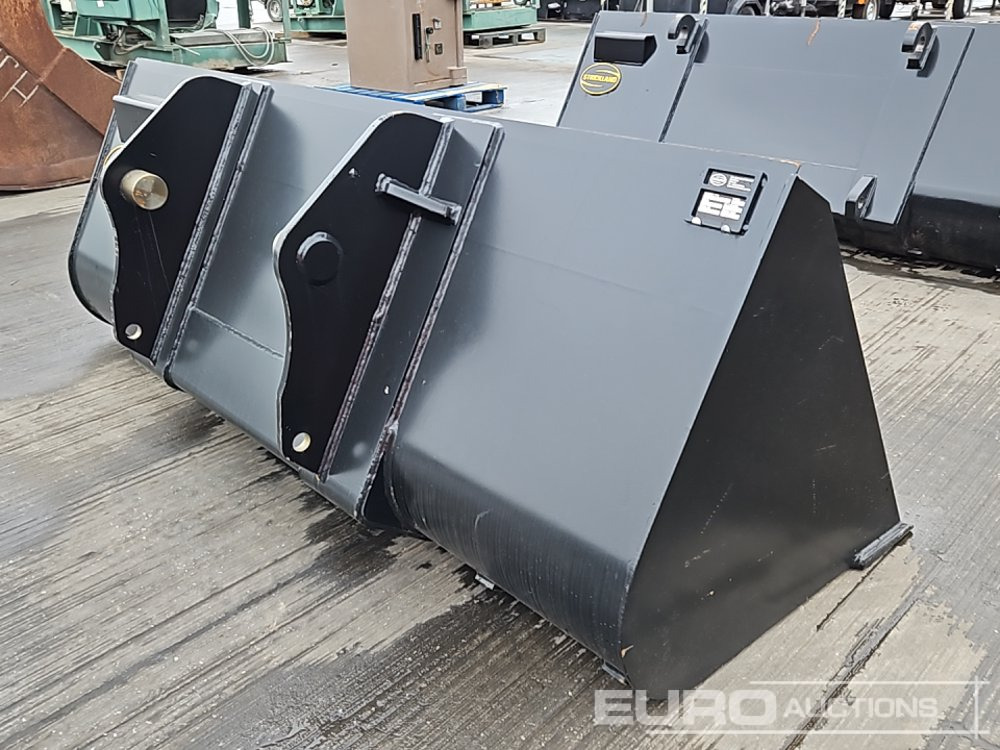 Unused Strickland 90" Loading Bucket to suit Manitou Telehandler - Skopa: bild 5 Unused Strickland 90" Loading Bucket to suit Manitou Telehandler - Skopa: bild 5