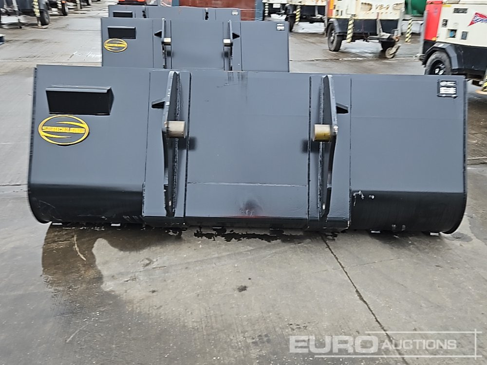 Unused Strickland 90" Loading Bucket to suit Manitou Telehandler - Skopa: bild 4 Unused Strickland 90" Loading Bucket to suit Manitou Telehandler - Skopa: bild 4