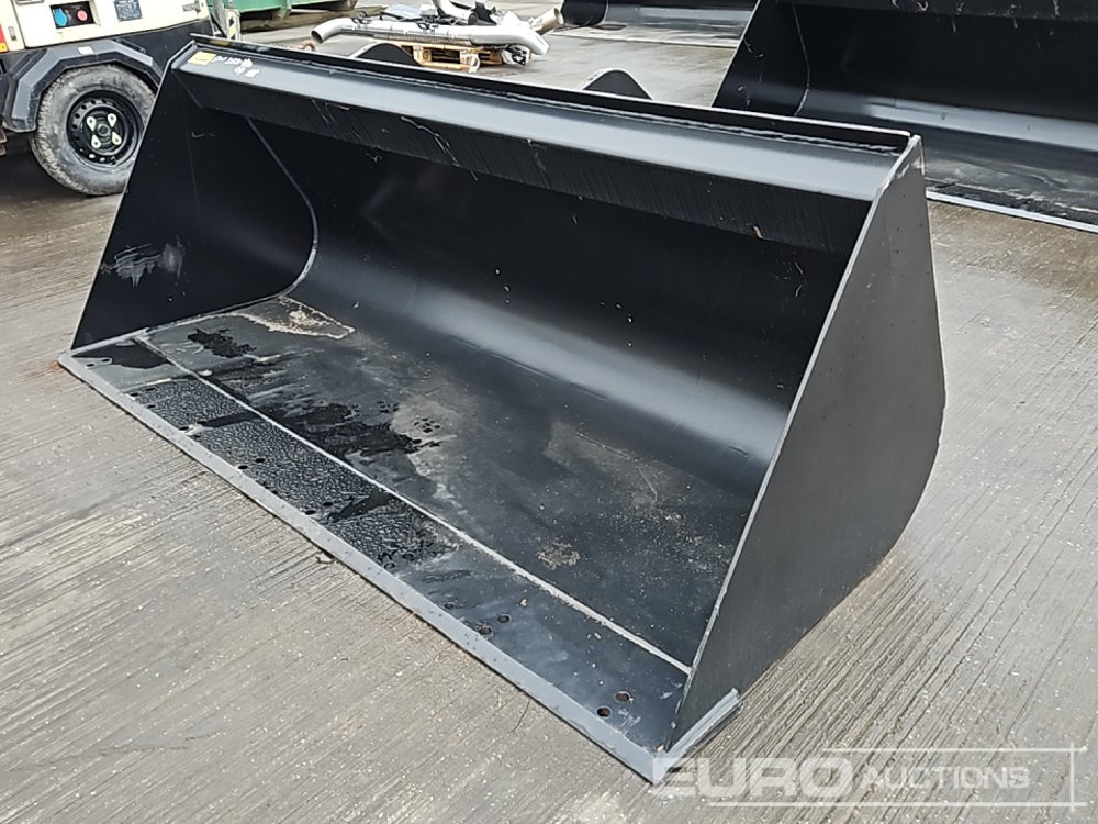 Unused Strickland 90" Loading Bucket to suit Manitou Telehandler - Skopa: bild 1 Unused Strickland 90" Loading Bucket to suit Manitou Telehandler - Skopa: bild 1