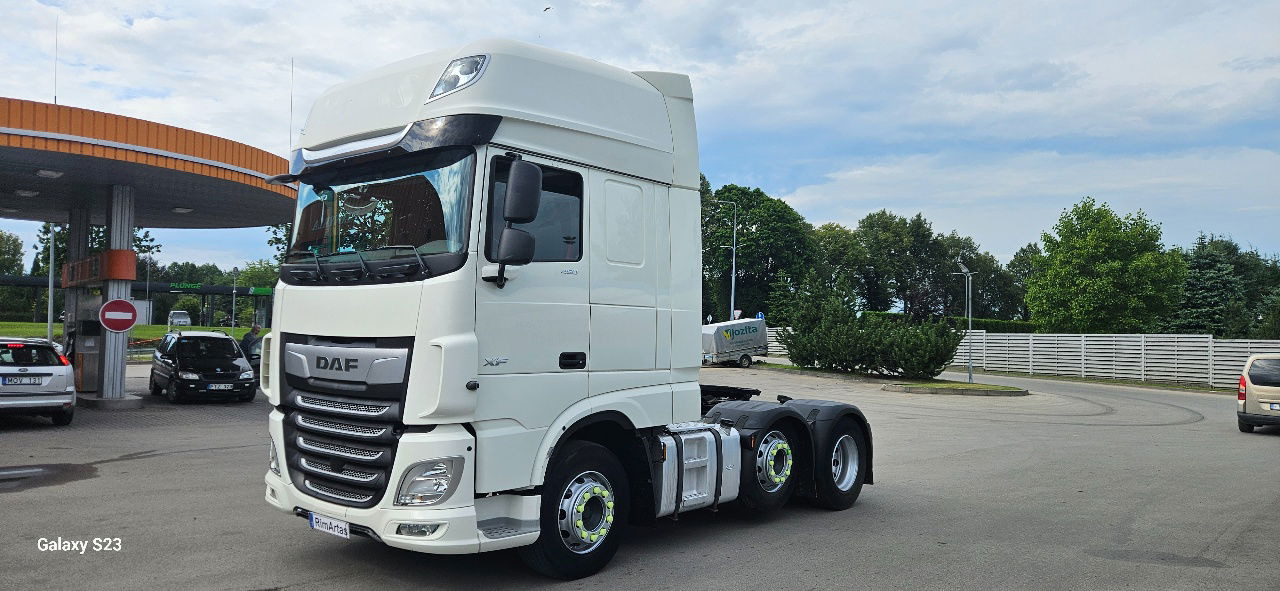 DAF XF 105.460 - Dragbil: bild 1 DAF XF 105.460 - Dragbil: bild 1