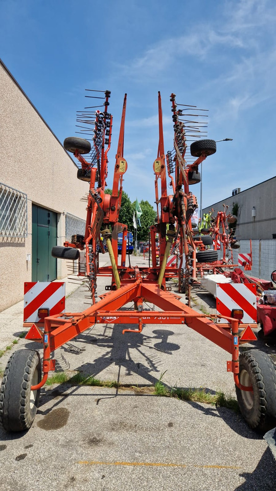 Ranghinatore usato Kuhn GA 7301 - Hövändare: bild 4 Ranghinatore usato Kuhn GA 7301 - Hövändare: bild 4