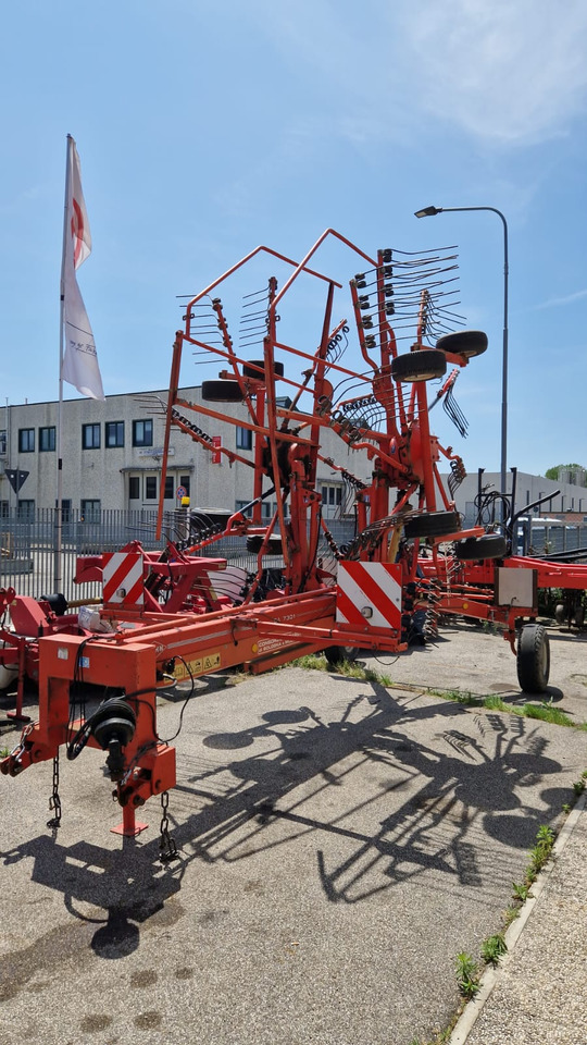 Ranghinatore usato Kuhn GA 7301 - Hövändare: bild 2 Ranghinatore usato Kuhn GA 7301 - Hövändare: bild 2