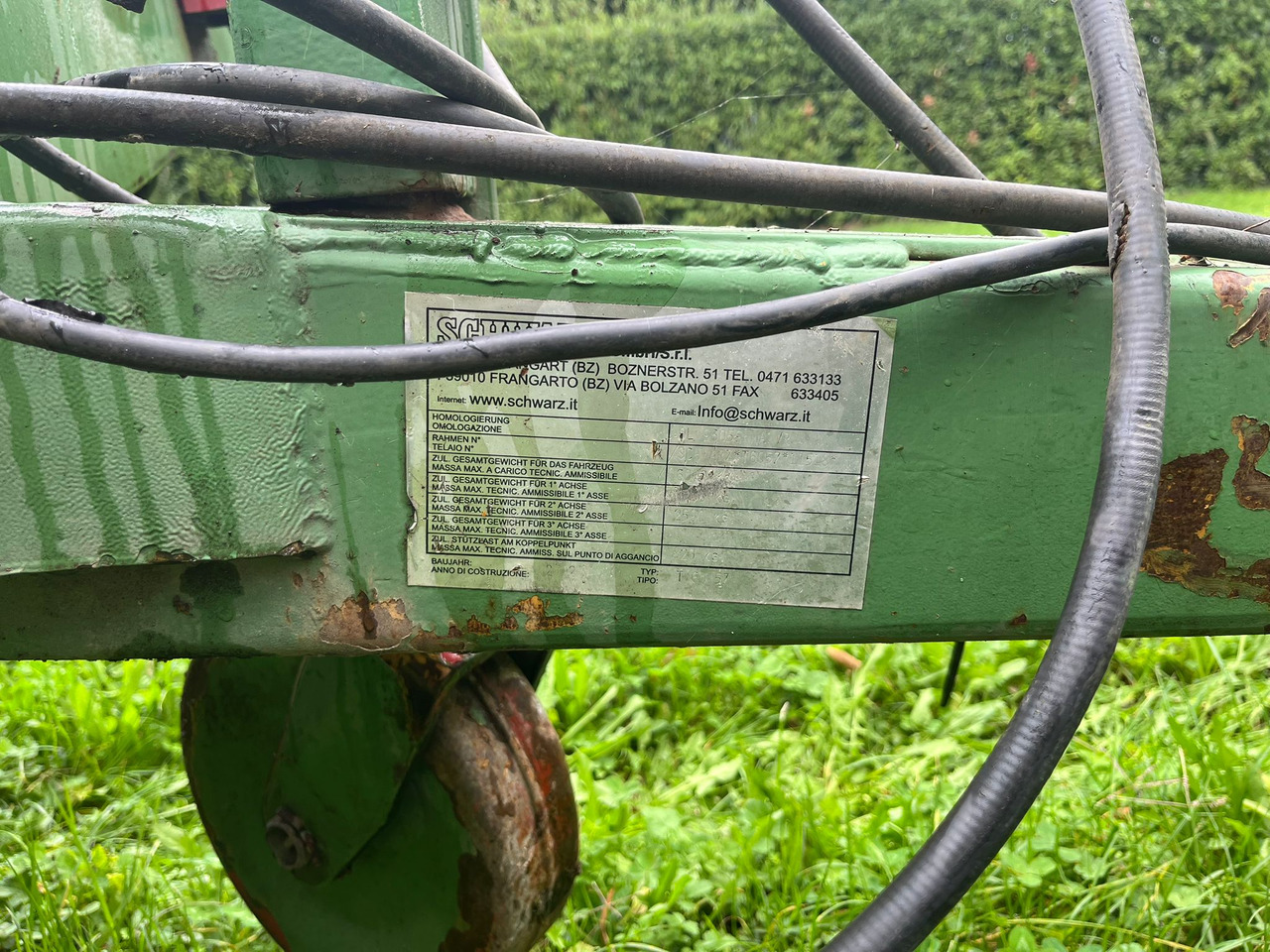 Rimorchio usato Schwarz t6057 - Flakvagn för lantbruk: bild 4 Rimorchio usato Schwarz t6057 - Flakvagn för lantbruk: bild 4