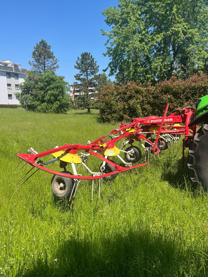 Voltafieno usato Pottinger Hit 690 N - Hövändare: bild 1 Voltafieno usato Pottinger Hit 690 N - Hövändare: bild 1