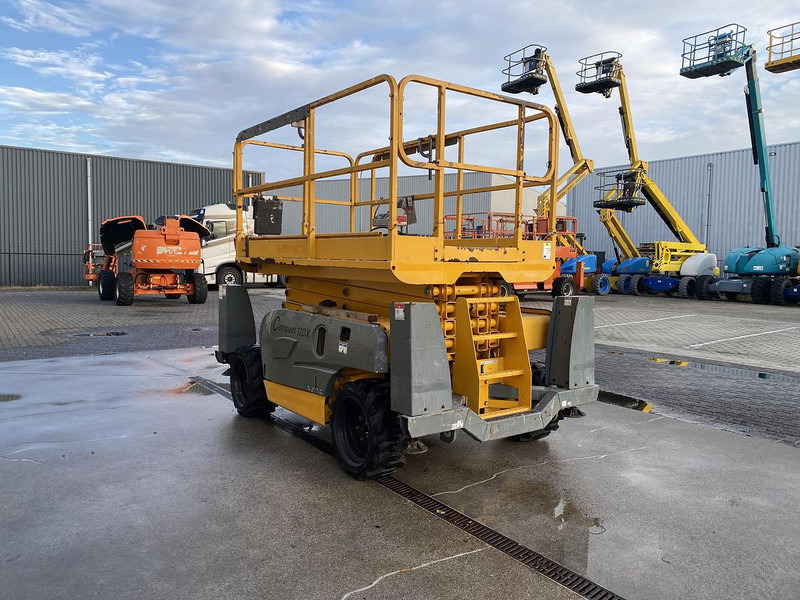 Haulotte Compact 12DX, Schaar hoogwerker, 4X4 Diesel - Saxlift: bild 3 Haulotte Compact 12DX, Schaar hoogwerker, 4X4 Diesel - Saxlift: bild 3