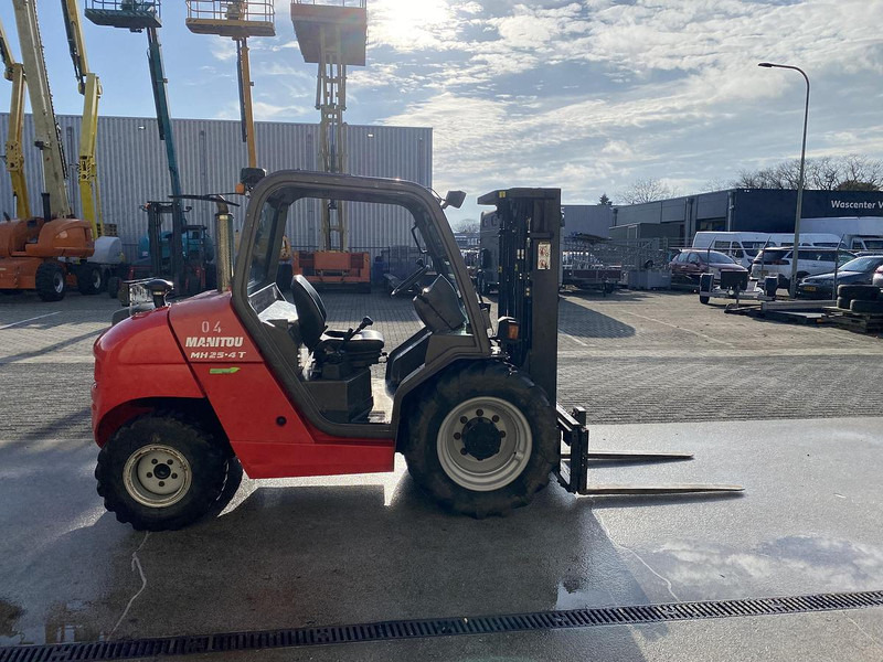 Manitou MH 25-4 T Buggie, Ruw terrein heftruck, 4x4 - Terrängtruck: bild 4 Manitou MH 25-4 T Buggie, Ruw terrein heftruck, 4x4 - Terrängtruck: bild 4