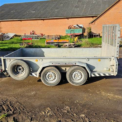 Brian James A Type - Bilsläp: bild 2 Brian James A Type - Bilsläp: bild 2