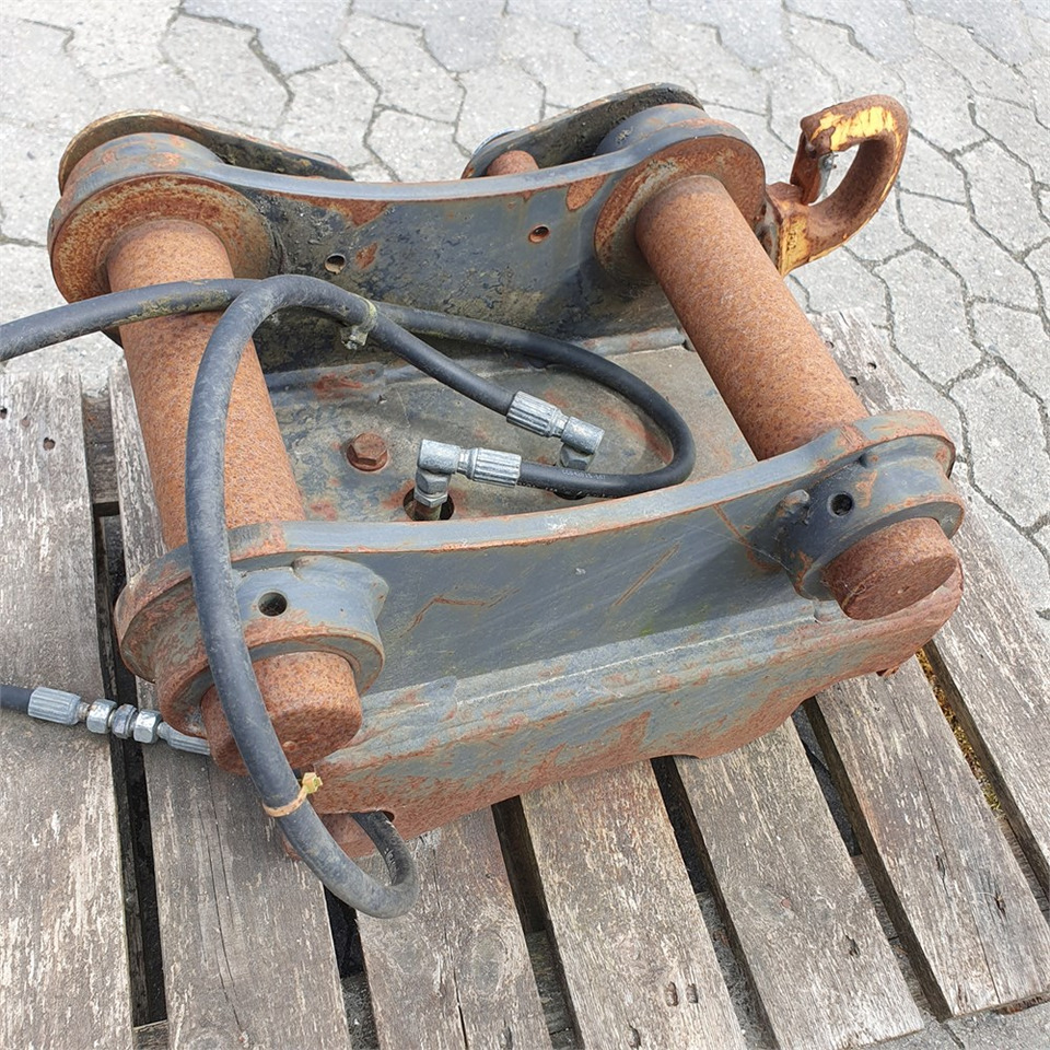 Engcon S45 - Redskapsfäste för Grävmaskin: bild 3 Engcon S45 - Redskapsfäste för Grävmaskin: bild 3