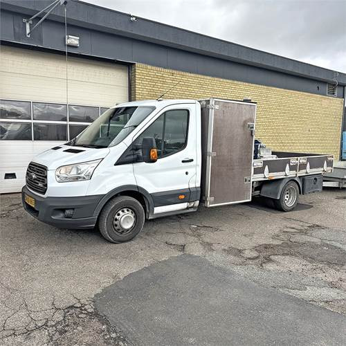 Ford Transit 2.2 TDCi (155HK) Chassis RWD Man - Flakbil: bild 1 Ford Transit 2.2 TDCi (155HK) Chassis RWD Man - Flakbil: bild 1