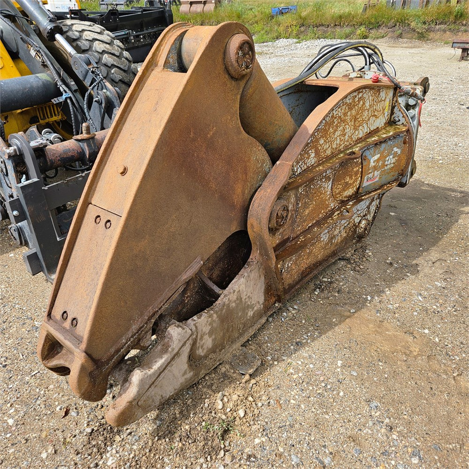 Furukawa VM25-ER - Hydraulisk sax för Grävmaskin: bild 1 Furukawa VM25-ER - Hydraulisk sax för Grävmaskin: bild 1