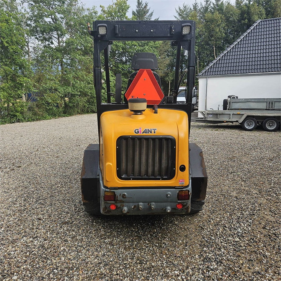 Giant V452T X-TRA HD - Hjullastare: bild 5 Giant V452T X-TRA HD - Hjullastare: bild 5