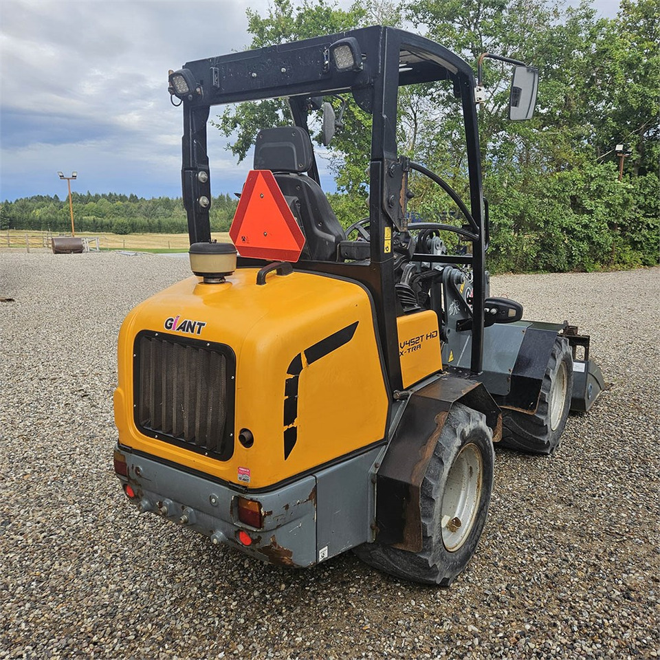 Giant V452T X-TRA HD - Hjullastare: bild 4 Giant V452T X-TRA HD - Hjullastare: bild 4