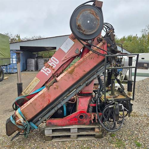 HMF 1560 - Lastbilskran: bild 2 HMF 1560 - Lastbilskran: bild 2