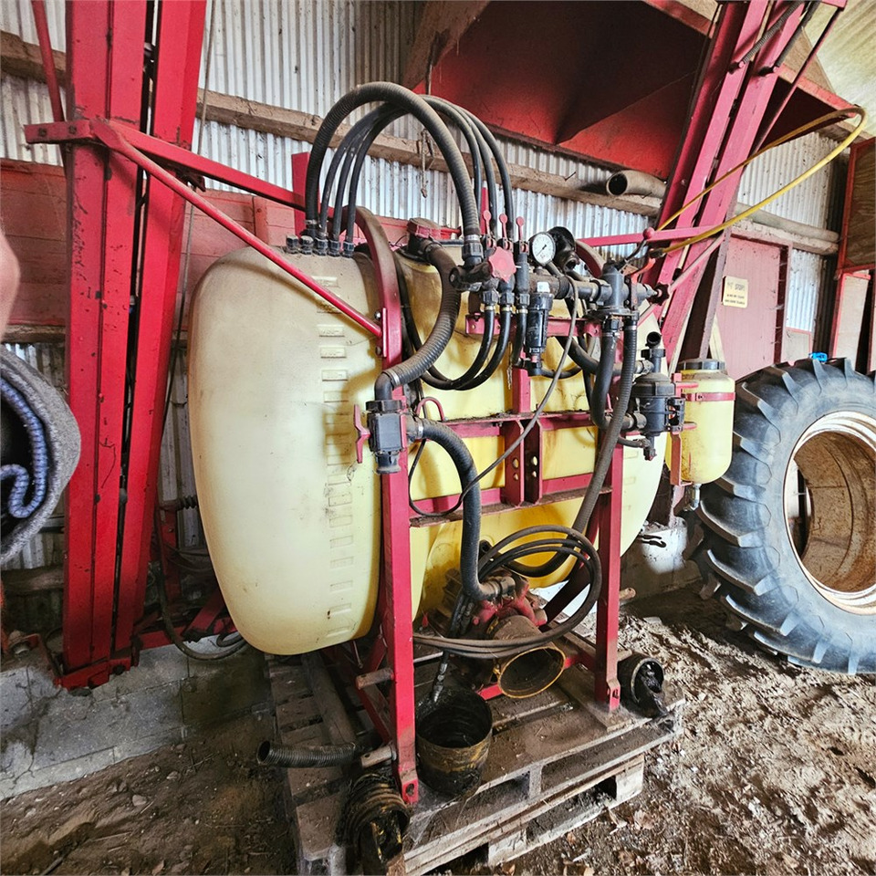 Hardi LXY 800 - Spruta: bild 1 Hardi LXY 800 - Spruta: bild 1