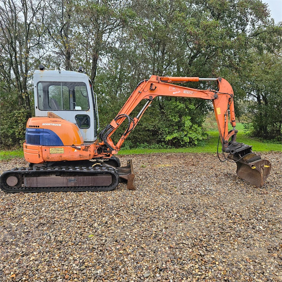 Hitachi FH50 U - Minigrävmaskin: bild 1 Hitachi FH50 U - Minigrävmaskin: bild 1