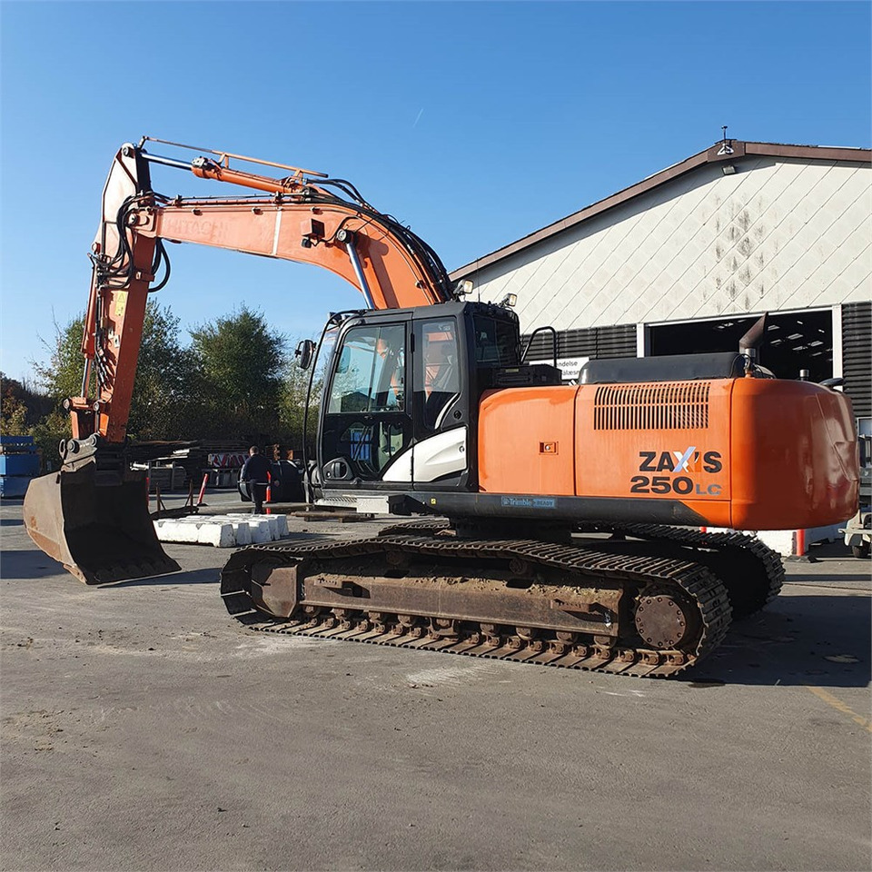 Hitachi Hitachi ZX250 LC-5B - Bandgrävare: bild 2 Hitachi Hitachi ZX250 LC-5B - Bandgrävare: bild 2