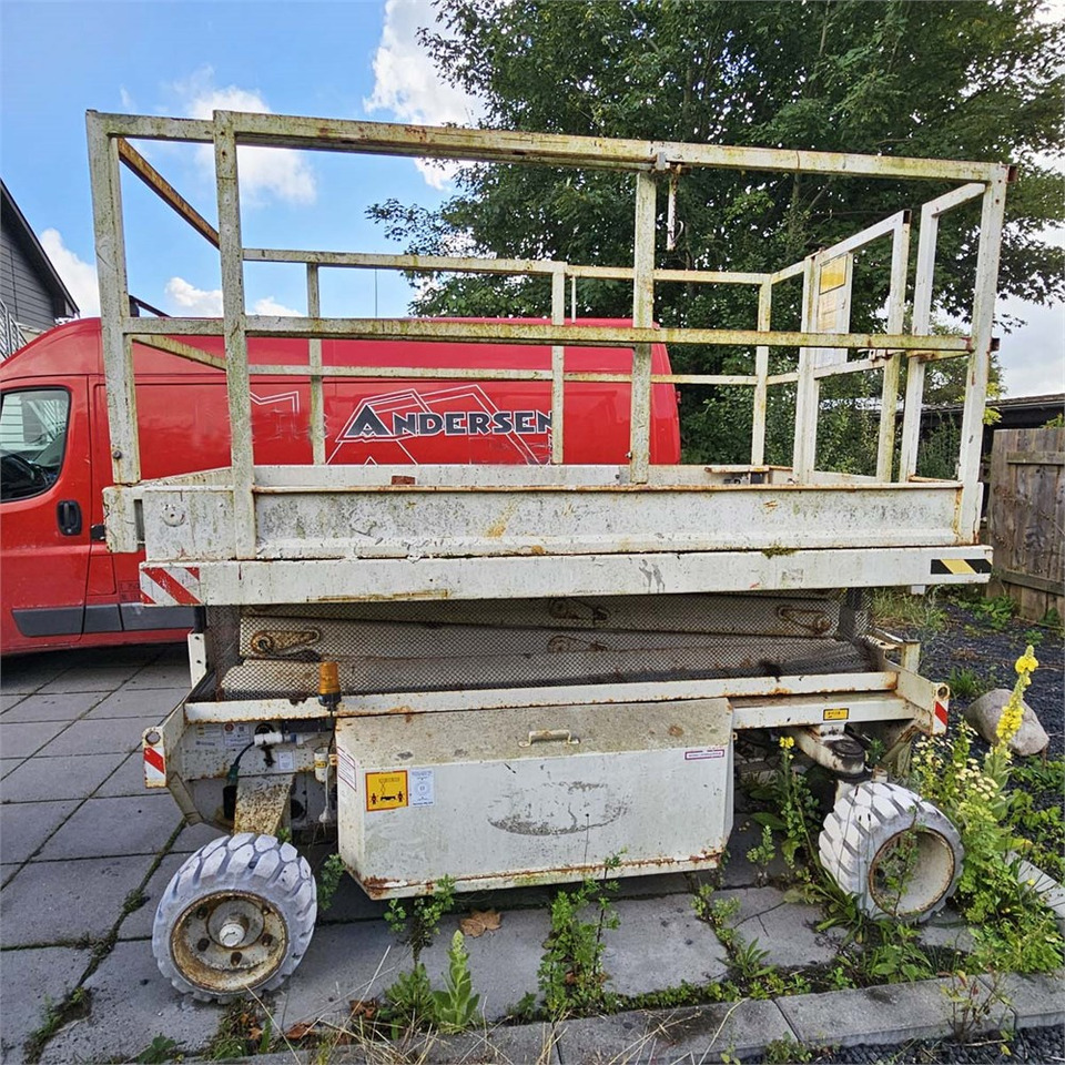 Holland Lift MONOSTAR Y-83EL16 - Saxlift: bild 1 Holland Lift MONOSTAR Y-83EL16 - Saxlift: bild 1