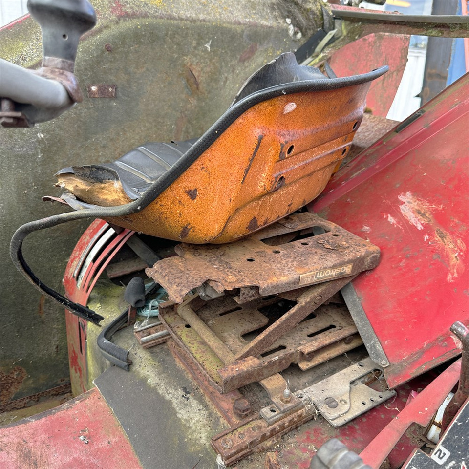 Traktor International IH 474: bild 16