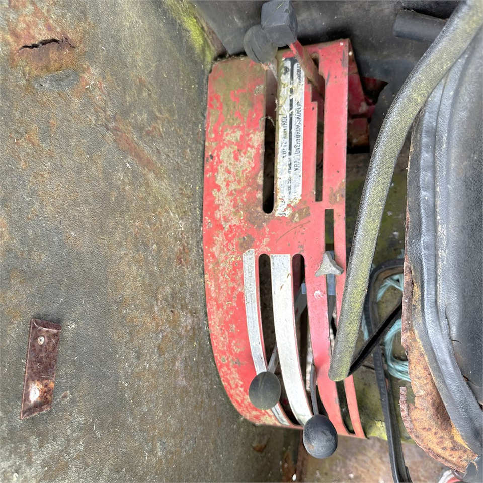 Traktor International IH 474: bild 18