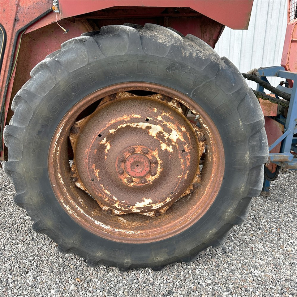 Traktor International IH 474: bild 36