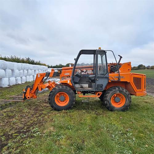 Italmacchine / Terex Lift 2009 - Teleskoplastar: bild 5 Italmacchine / Terex Lift 2009 - Teleskoplastar: bild 5