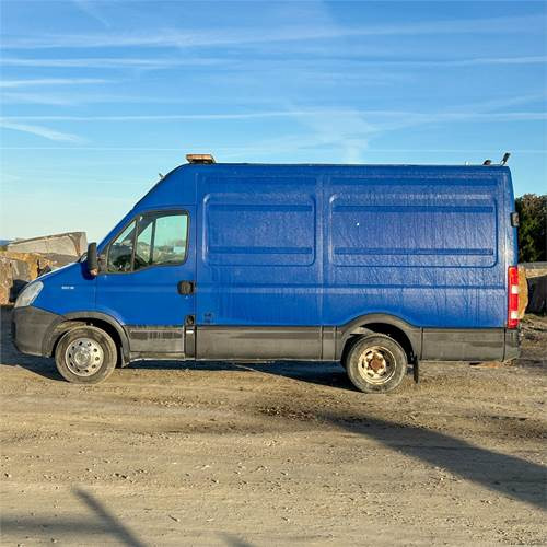 Iveco 35C15AV (12,0M3) EU4 - Skåpbil: bild 3 Iveco 35C15AV (12,0M3) EU4 - Skåpbil: bild 3