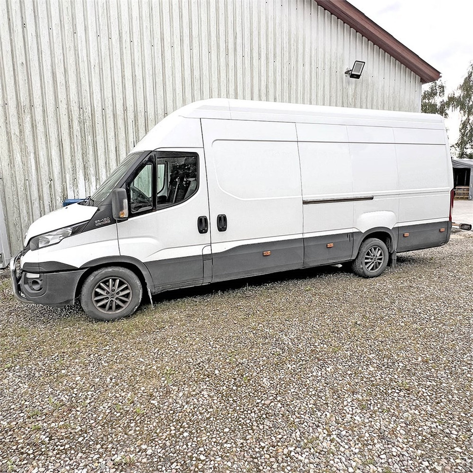 Iveco 35s18 - Skåpbil: bild 4 Iveco 35s18 - Skåpbil: bild 4