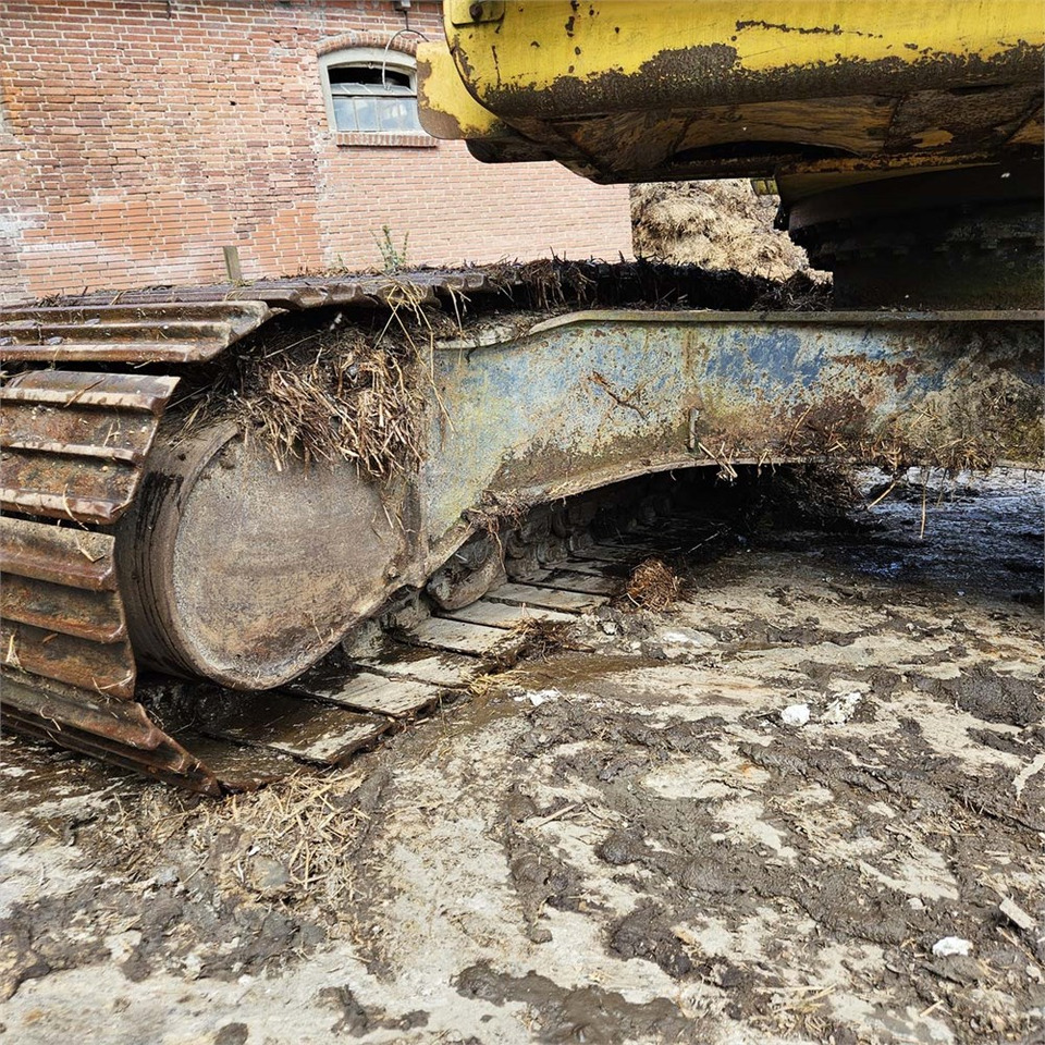 Bandgrävare Komatsu PC240LC-8: bild 34