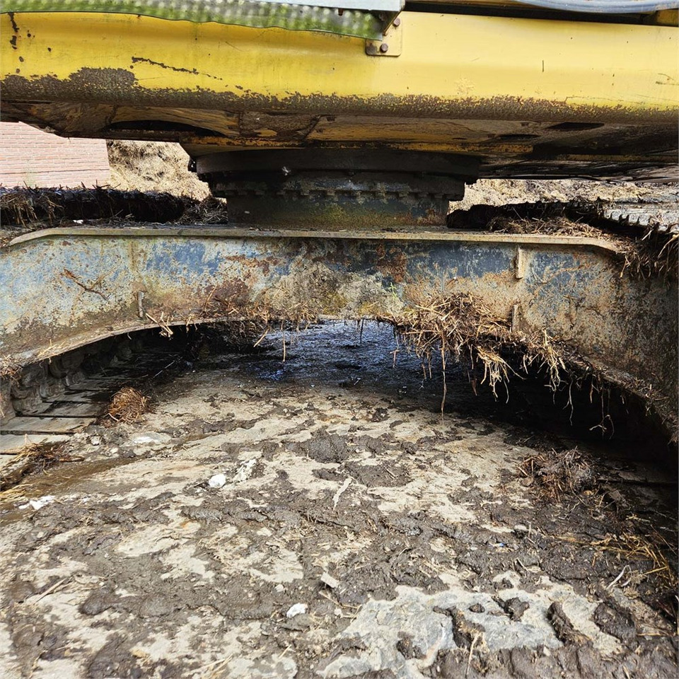 Bandgrävare Komatsu PC240LC-8: bild 33