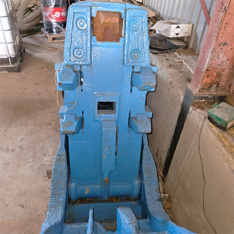 Krupp CP2300 - Hydraulisk sax för Byggmaskiner: bild 4 Krupp CP2300 - Hydraulisk sax för Byggmaskiner: bild 4